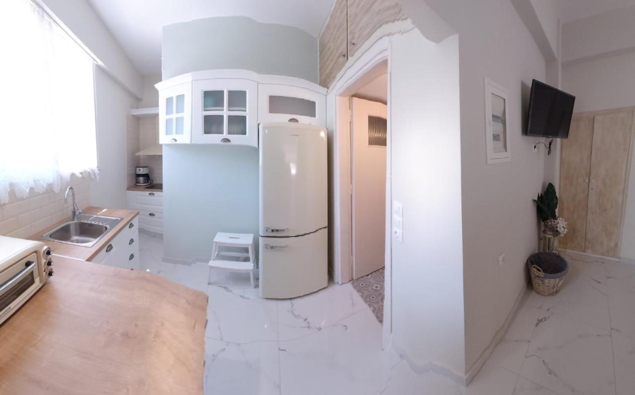 Eytyhias Yard Apartments In Poros Poros Town Екстер'єр фото