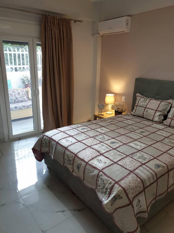 Eytyhias Yard Apartments In Poros Poros Town Екстер'єр фото